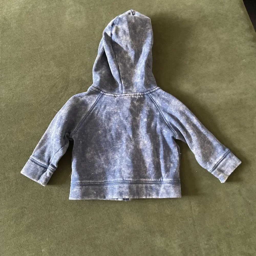 Truly scrumptious by Heidi Klum size 6m baby jacket‎ blue acid wash